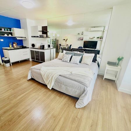 Cozy B At Nimman Studio Room In Condominium Chiang Mai Exteriör bild