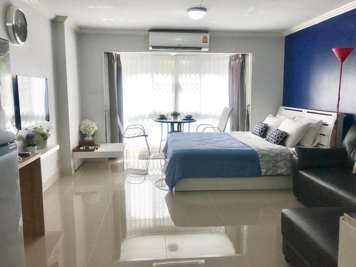 Cozy B At Nimman Studio Room In Condominium Chiang Mai Exteriör bild