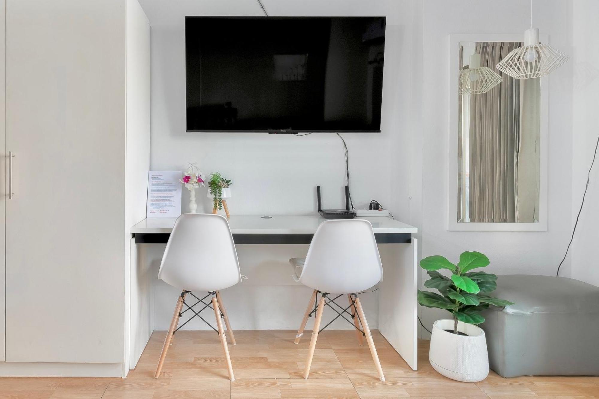 Cozy B At Nimman Studio Room In Condominium Chiang Mai Exteriör bild